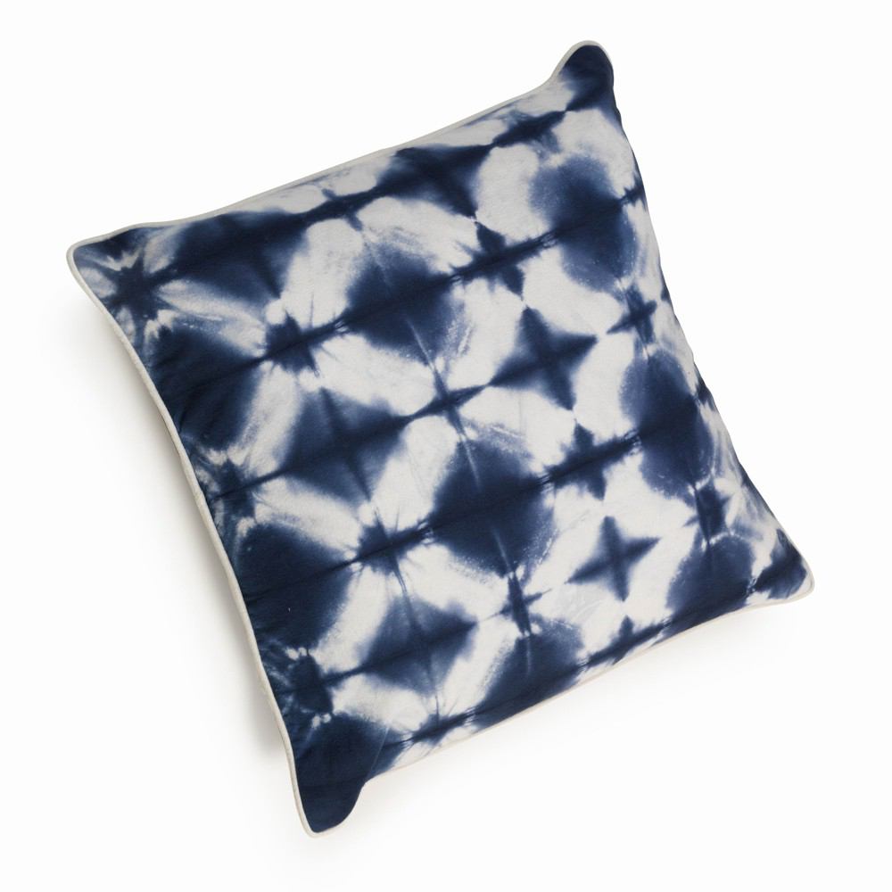Zodax 18" x 18" Laguna Blue Cotton Throw Pillow | Pillows | Modishstore-2