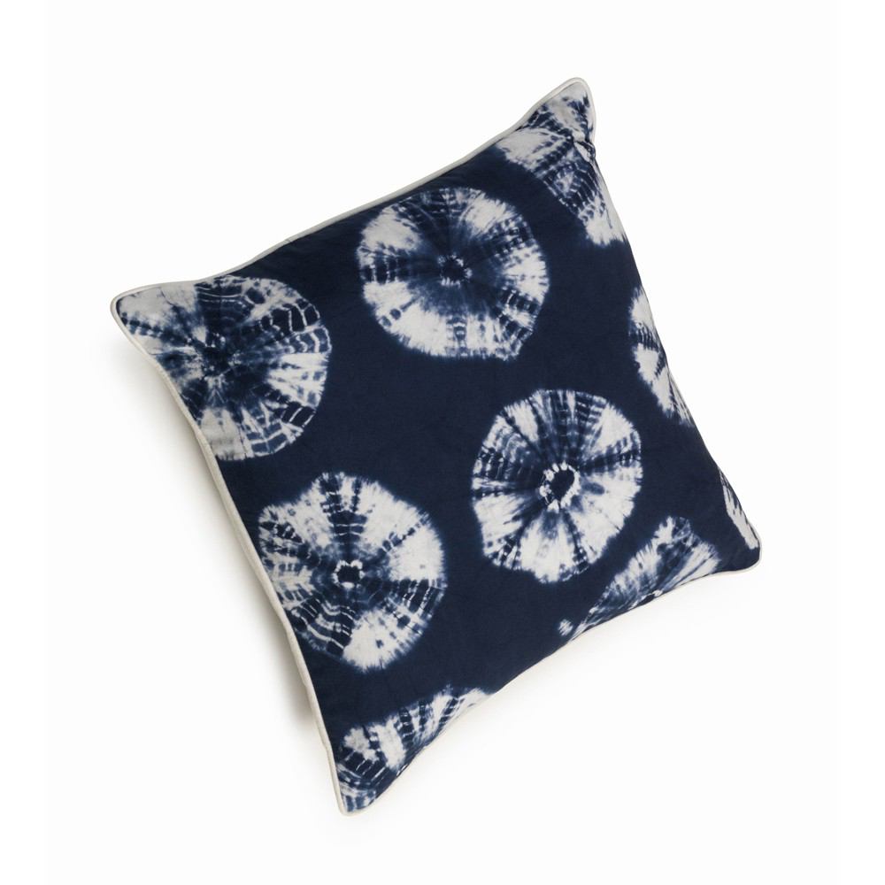 Zodax 18" x 18" Zuma Blue Cotton Throw Pillow | Pillows | Modishstore-2