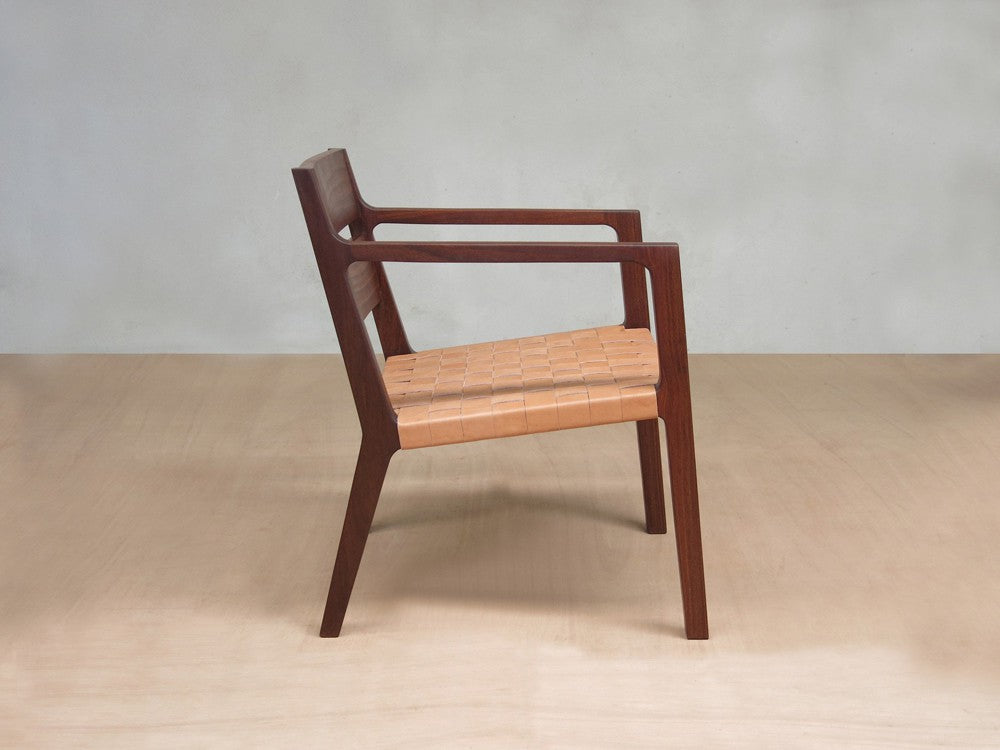 Masaya Managua Arm Chair - Barley Leather And Rosita Walnut