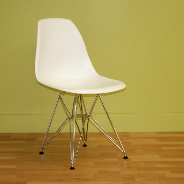 Baxton Studio Azzo White Plastic Mid-Century Modern Side Chair  (Set of 2)