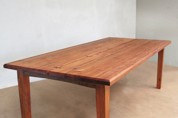 Masaya Xiloa Dining Table